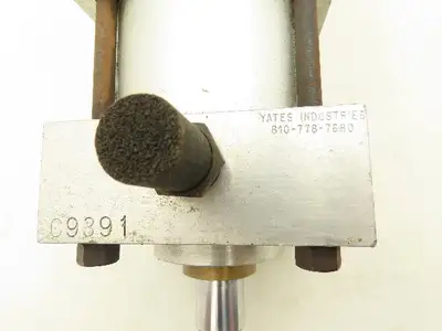 Used YATES _UNKNOWN_ Pneumatic Cylinders | Arrow Industrial #633768
