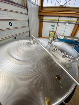 Used _UNKNOWN_ 3,800 Litre Stainless Steel Tanks GB | Perry Equipment #1136195