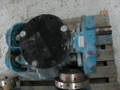 Tuthill Displacement Size 330-D1 Pump