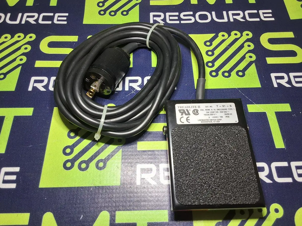LINEMASTER TREADLITE II T-91-S FOOT SWITCH WITH CABLE & PLUG