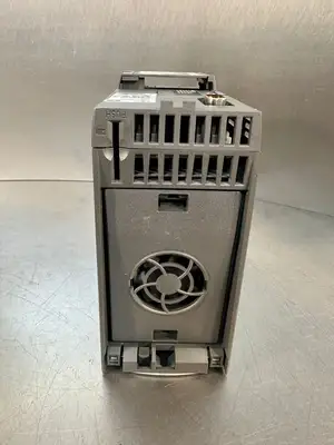 Siemens 6SL3210-1KE11-8UP2 Sinamics G120C-DP A5E35388915 FS:03 (4.3.4)