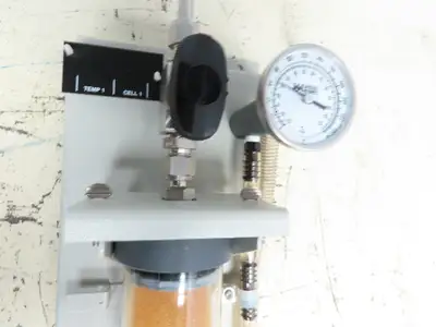Rosemount CH-16D Larson-Lane Condensate Analyzer Temp Gauge Sealed Cartridge
