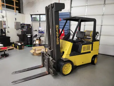 Used Hyster Forklift S100E – Propane w/ Mono Pedal 10,000Lbs Capacity