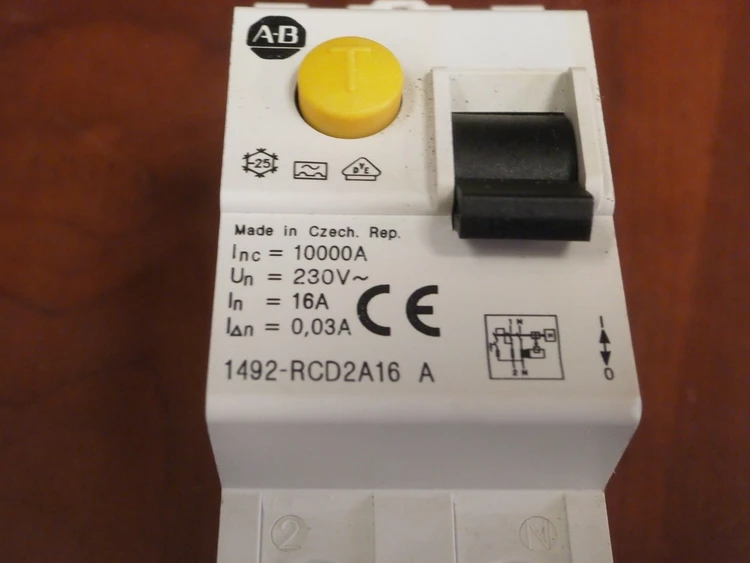 Used Allen-Bradley 1492-RCD2A16 Relays & Switches Arizona US | ASSET CONVERSION SPECIALISTS, INC. #307749
