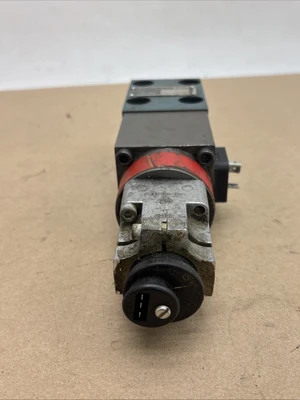 Used Bosch BOSCH  REXROTH  0811402012 Valves/Fittings Indiana US | J&J Industrial Supply #1424193