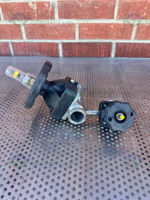 USED 2- ITT PURE FLO RA25MAX DIAPHRAGM VALVE W/ 1 1/2" TO 3/4" SANITARY FITTING