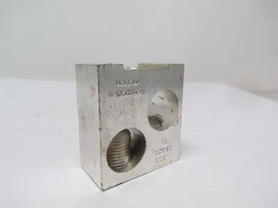 ABB EHTK550N Terminal Lug kit 2/PH #4-500 MCM contactor