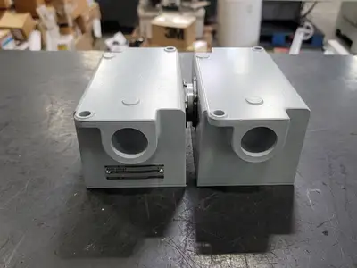 NEW ALLEN-BRADLEY 800H-2HHX7