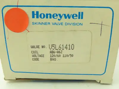 Honeywell Skinner V5L61410 Solenoid Valve 3-Way (NC) 120V 150 PSI 1/4" NPT V5