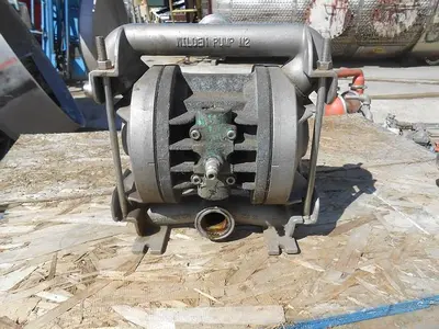 USED WILDEN M-2