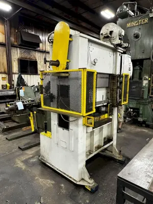 40 TON L&J STRAIGHT SIDE PRESS: YOBRO #23910