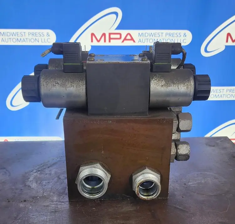 Used PARKER D3W4CNJW Valves/Fittings | Midwest Press and Automation #577802
