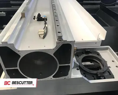 Bescutter MACH SPEED 5'x10' | 6000W -20000W | Fiber Laser Cutter Fully Enclosed with Hydraulic Shuttle Table