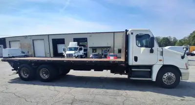 Used 2018 FREIGHTLINER CASCADIA Conventional trucks Florida US | Truck and Van Outlet #1509230