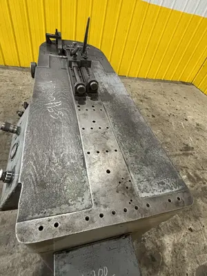1-1/4" DIACRO MODEL #6 HYDRAULIC POWER PIPE & BAR BENDER: STOCK #23184