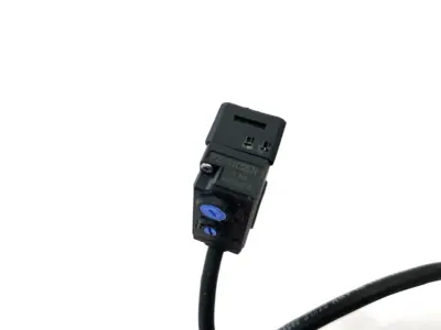 USED KEYENCE SQUARE DIFFUSE REFL. SENSOR M12 CONNECTOR TYPE WITH CABLE, NPN