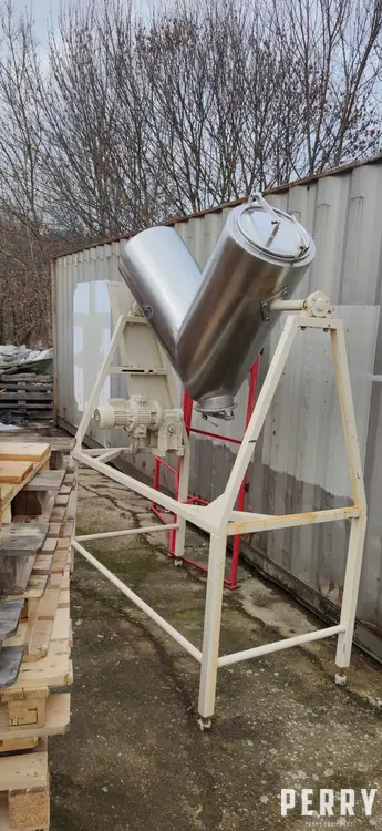 TTM V Mixer Powder Tumbling | Perry Equipment