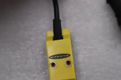 NEW BANNER Laser Sensor QS18VP6LAFQ5 Optical Switch STOCK L-372-C
