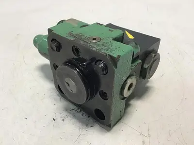 USED VICKERS DG4V-3S-2AL-M-U-HL7-60-EN490