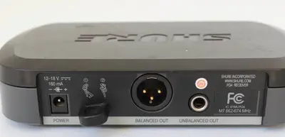Shure PG4, Internal Antenna Diversity 662 - 874 MHZ Powers Up