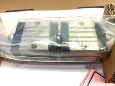 NEW MISUMI 2-BLOCK LINEAR GUIDE RAIL ASSEMBLY, STANDARD, 200MM LENGTH