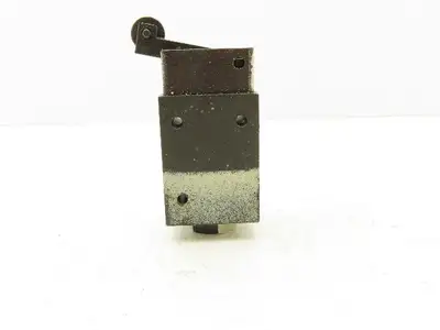 Yuatsuseiko Oilic YV3581 Directional Control Cam Lever Valve 2-Pos Spring Return