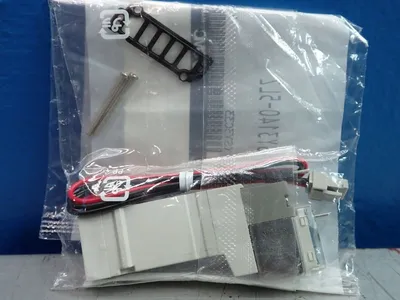 NEW SMC SY3140R5LZ