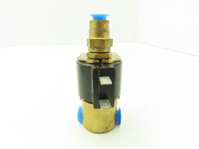 Honeywell Skinner C3R110 Solenoid Valve 3-Way NC 12VDC 75 PSI 1/8" NPT