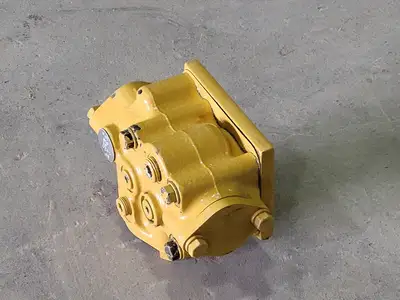 NEW CATERPILLAR 8P-1445