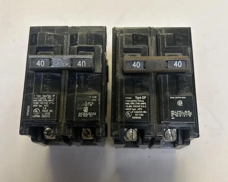 Used SIEMENS Q240 Miscellaneous Equipment (Electrical & Power) | Surplus Asset Holdings #1201095