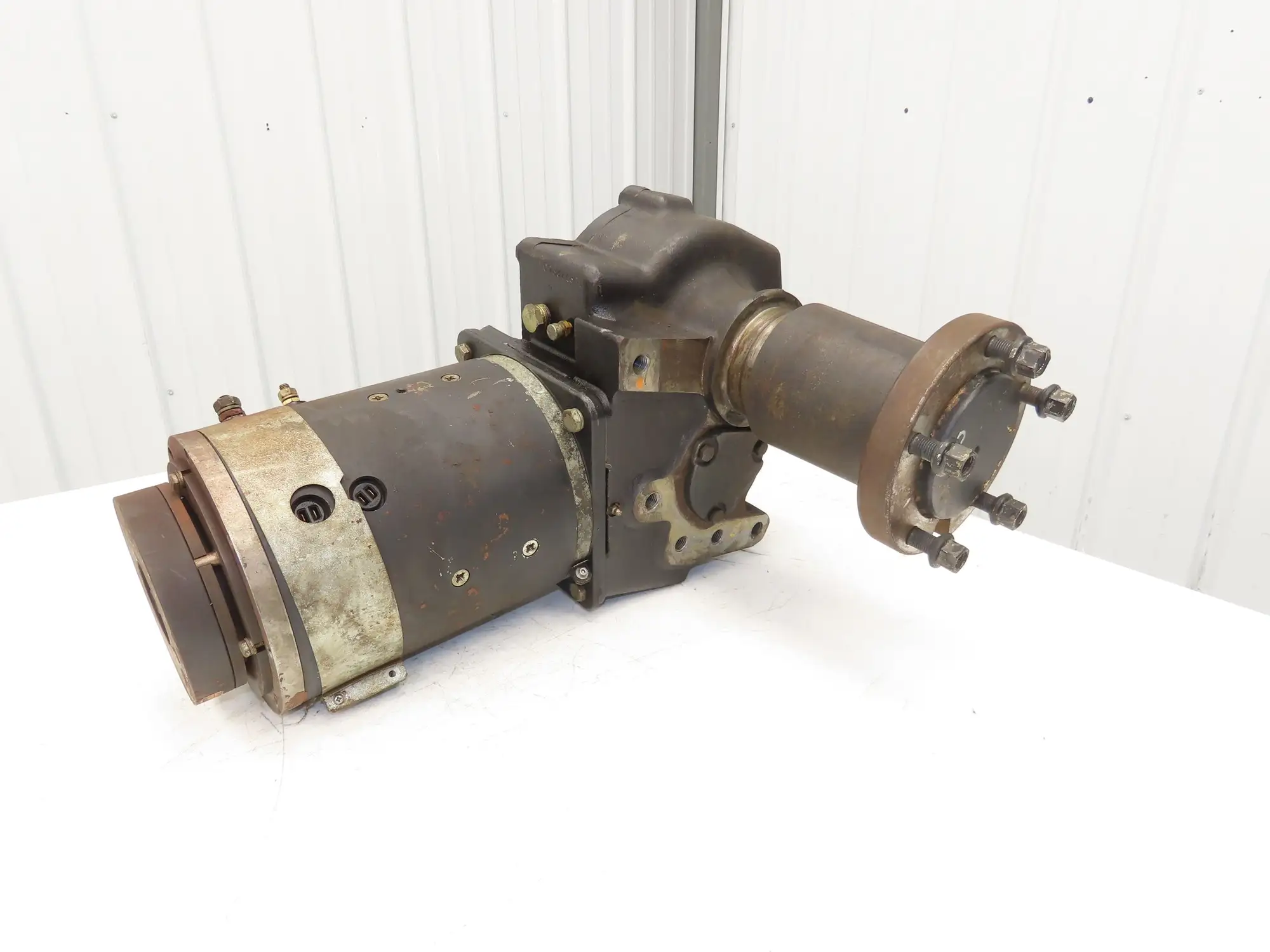 Yale 8507170 Forklift Right Front Drive Axle & Motor 5-Lug Off ESC030FAN36TE094