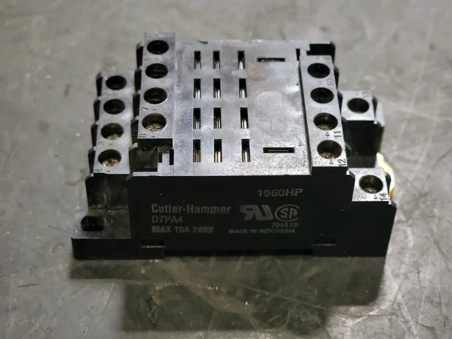 NEW CUTLER-HAMMER D7PA4