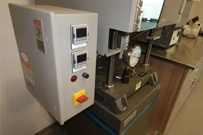 Used _UNKNOWN_ _UNKNOWN_ Heated Platen Hydraulic Press Texas US | Federal Equipment Company #1708617