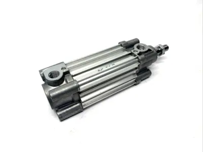 CP96SDB40-50C | SMC  Pneumatic Tie Rod Cylinder 40mm Bore 50mm Stroke - Used