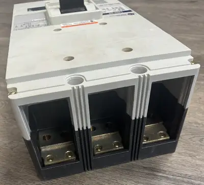 ALLEN BRADLEY 140U-N6L3-E12 / 140UN6L3E12 + 140U-NRP3-E12 Rate Plug (BIN1.2.3)