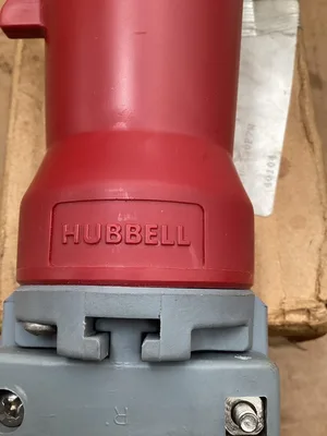 Hubbell HBL430P7W 30A 480VAC Pin And Sleeve Plug -NIB