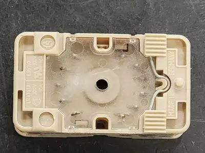USED ALLEN-BRADLEY 700-HN101