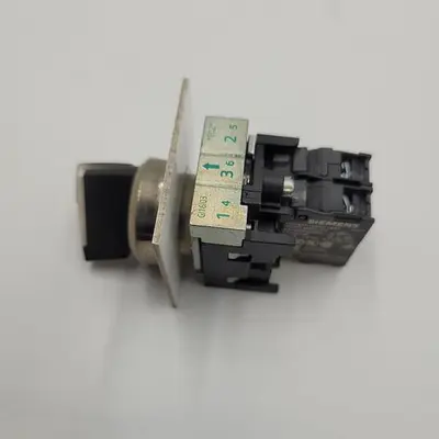 USED SIEMENS SIEMENS 3SU1401-1BG650-1AA0 ON / OFF SWITCH