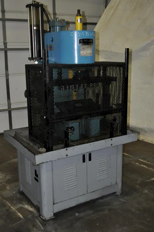 Used _UNKNOWN_ _UNKNOWN_ Air Presses | D & D Industries #438040