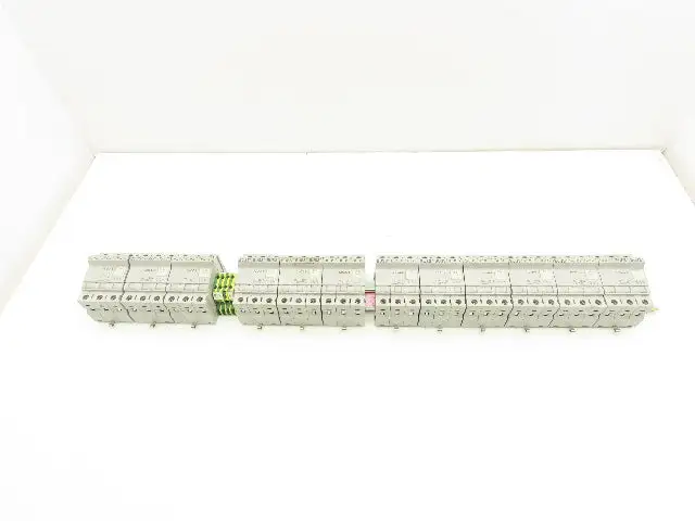 Bussmann CHCC3 Fuse Holder DIN Rail 3 Pole 30A 600V Lot of 12