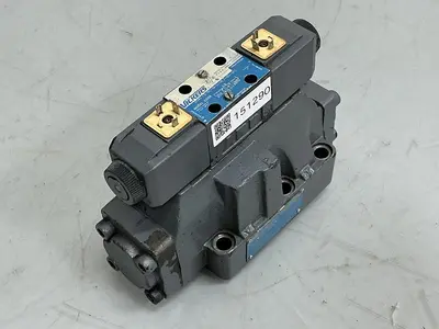 USED VICKERS DG4V-3-6C-M-U-HL7-60-B13