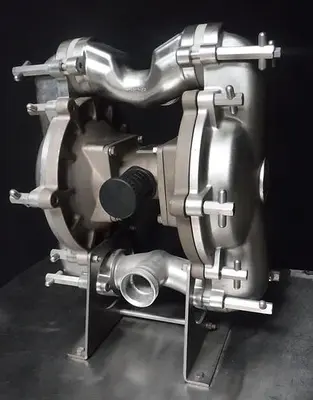 USED SANDPIPER AIR-POWERED DOUBLE DIAPHRAGM PUMP, MODEL SSA2-A