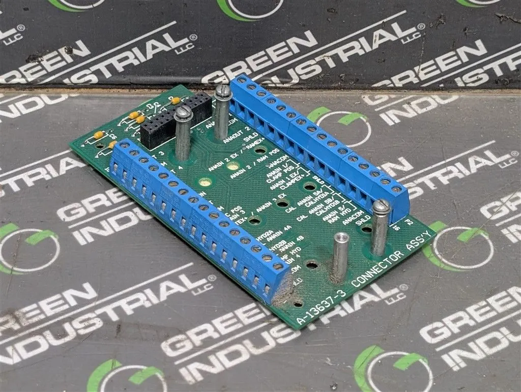 Barber Colman A-13637-3 Connector Board MACO 4000 33-1568-3 Used