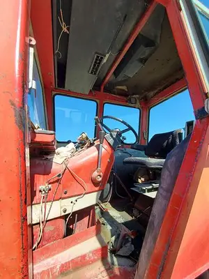 USED 1971 INTERNATIONAL 856