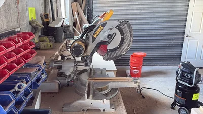 Used _UNKNOWN_ _UNKNOWN_ Double Miter Saws Georgia US | Auction Management Corporation #1548646