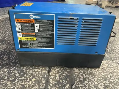 Used MILLER 043007 Welding Machinery (Other) Ohio US | HGR 24 #1453593