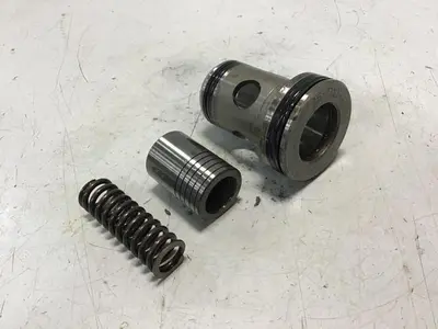 USED VICKERS 25-D10-30