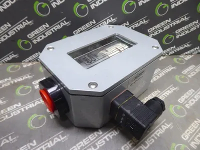 OKL Can N4A-6HH-02OKL Flowmeter 2.0GPM Max. New NIB
