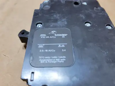 Used SQUARE D EDB16015 Switchgears British Columbia CA | Lenmark #1438495