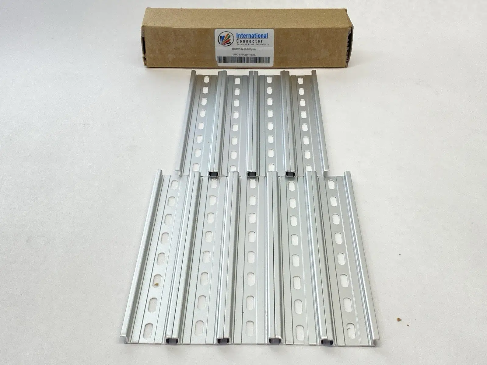 USED INTERNATIONAL CONNECTOR INTERNATIONAL CONNECTOR DS357.5A11-203